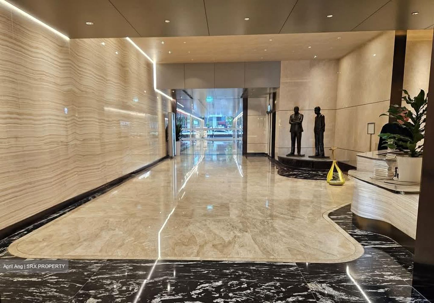 Hong Leong Building (D1), Office #568715401